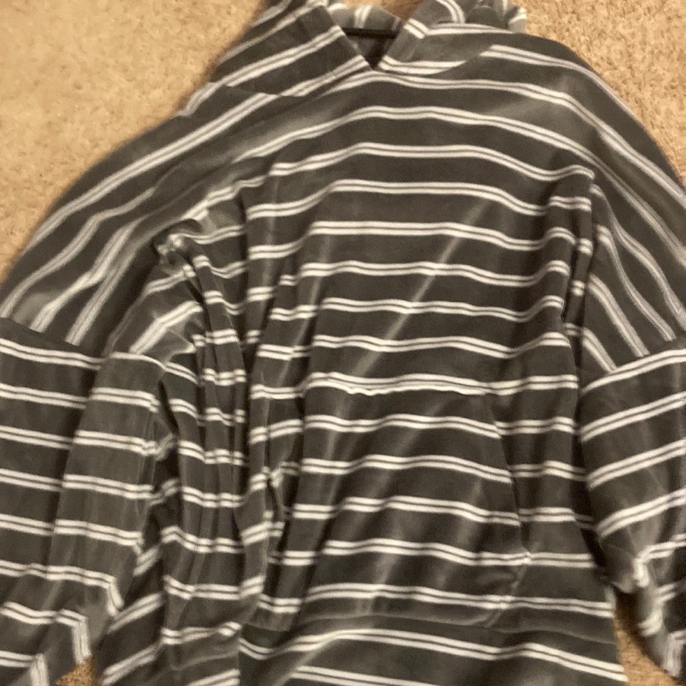 american eagle super soft hoodie. size M